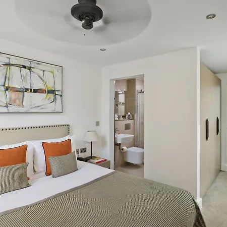 The Chronicle By Supercity Aparthotels-2