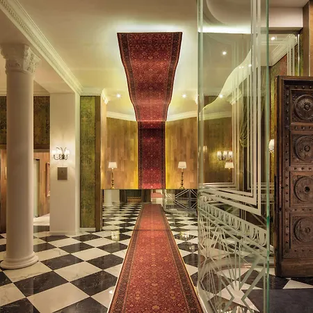 Mystery Hotel Budapest, Preferred Hotels & Resorts-3