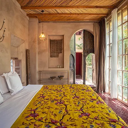 Riad Kbour & Chou-2