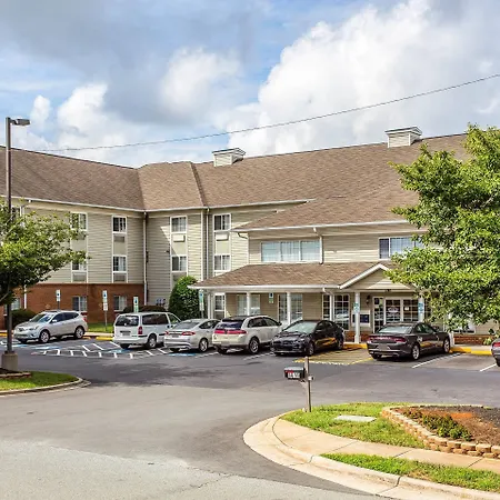 Suburban Studios Near University Of North Carolina-Charlotte-2