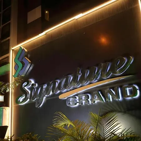 Hotel Signature Grand-3