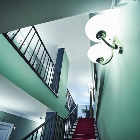 Sherlock Holmes Boutique Hotel-2