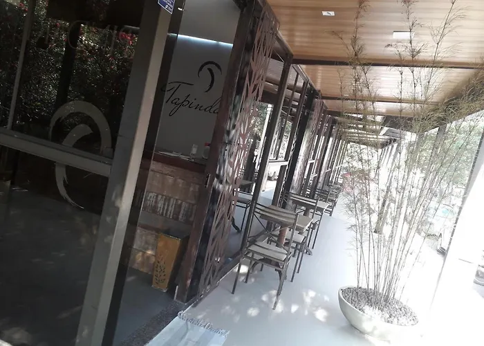 Tapindare Hotel