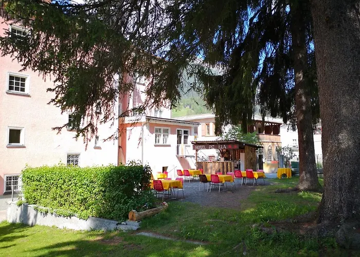 Historisches Hotel Piz Ela Berguen