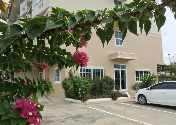Boonbundal Hotel