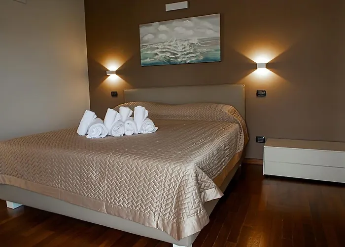 Sirmione Rosselli Apartments