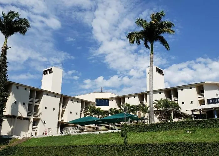 Serranos Park Hotel