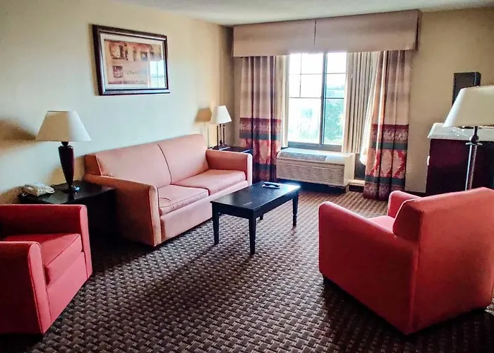 Doubletree By Hilton Owatonna