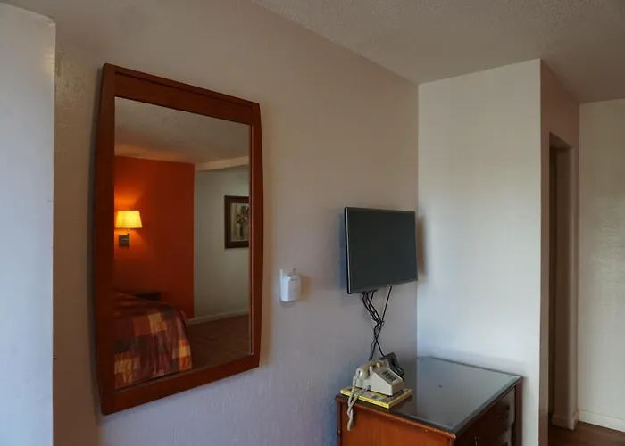 Valley Motel