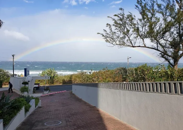 La Mercy Beach Hotel