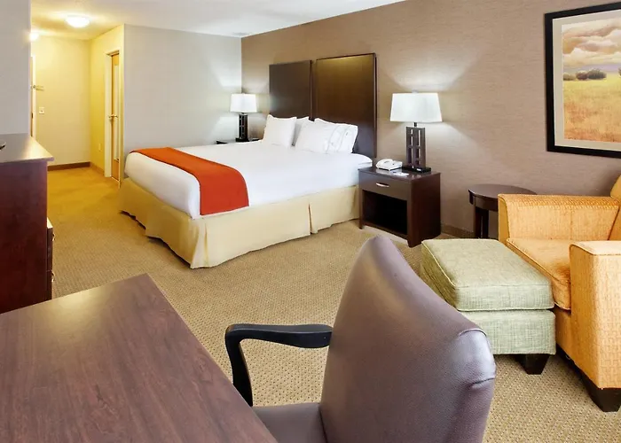 Holiday Inn Express & Suites Canyonville