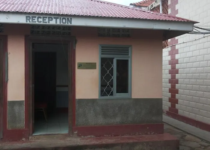 Leosim Hotel Nebbi