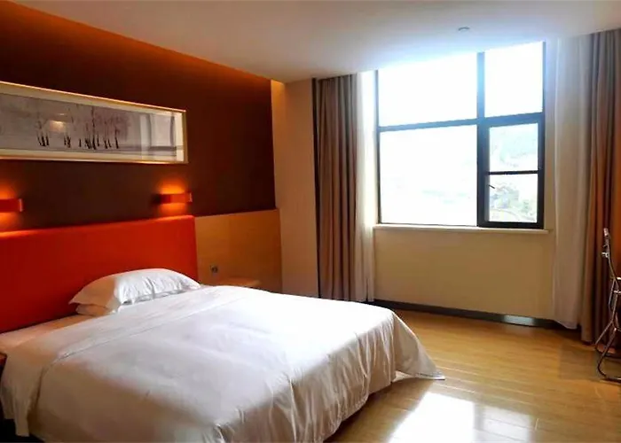 7Days Premium Nanchong Silk Road Branch