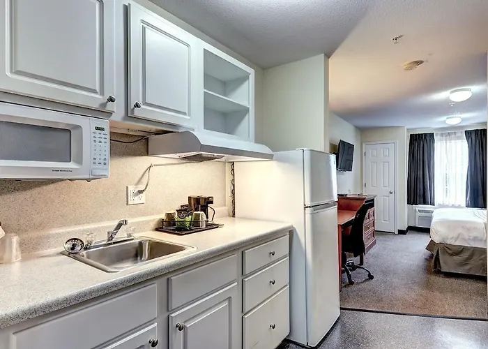 Savannah Suites Westminster