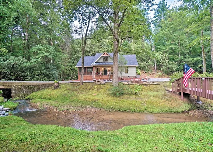 Hootenanny At Horton Creek: Creekside Escape!