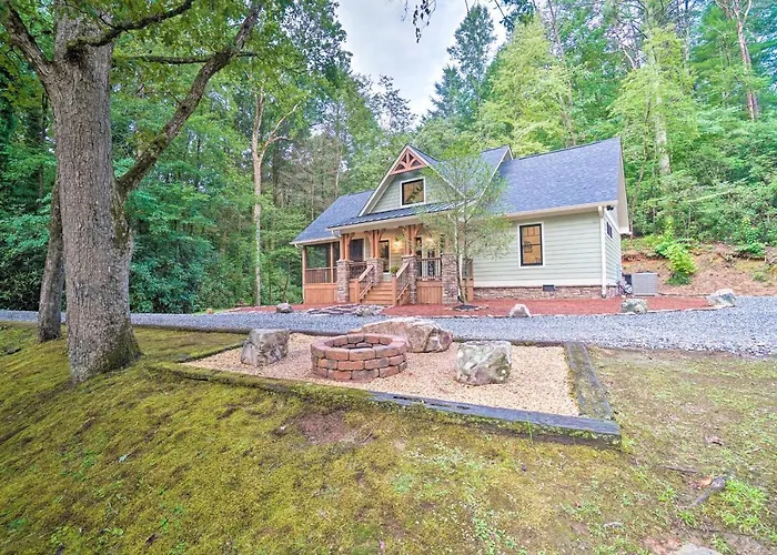 Hootenanny At Horton Creek: Creekside Escape!