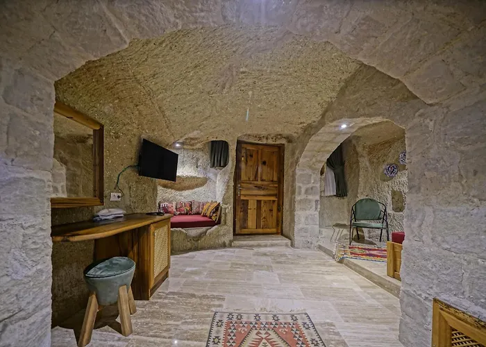 Vigneron Cave Hotel