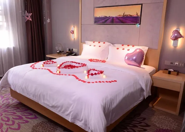 Lavande Hotel Linyi People'S Square Branch