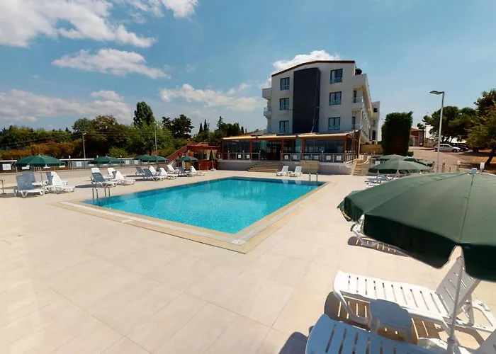 Double Royal Hotel