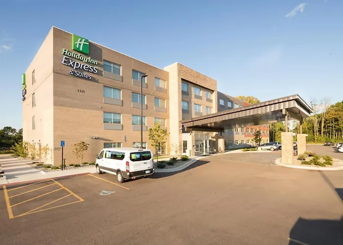 Holiday Inn Express & Suites - Kalamazoo West By Ihg