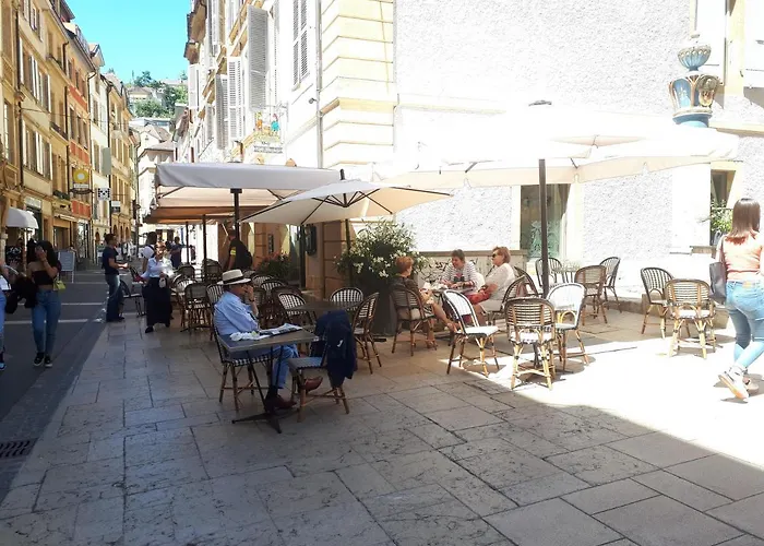 La Crique De L'Evole