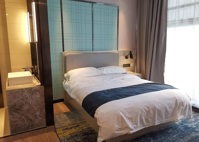 Greentree Eastern Lianyungang Jiaruibao Plaza Hotel