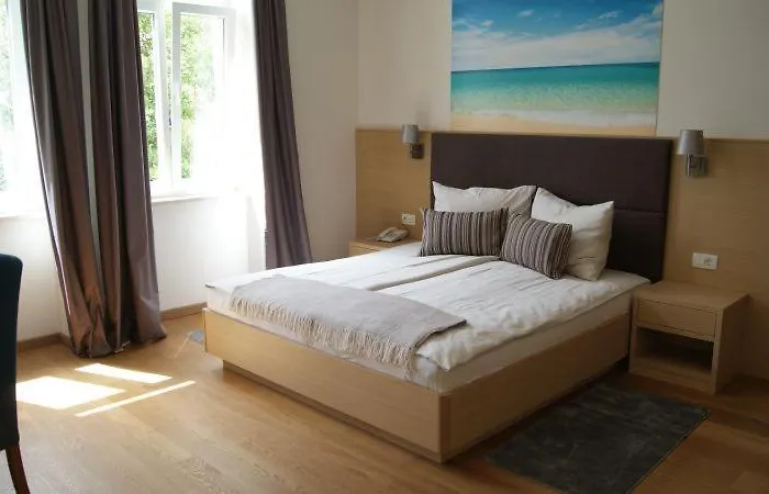 Villa Emilia (Adults Only)