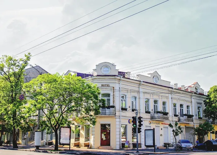 Hotel 52