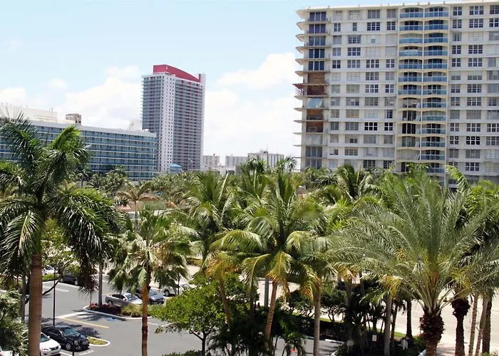 The Tides On Miami Hollywood