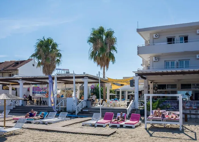 Quayside Village Hotel (Adults Only)