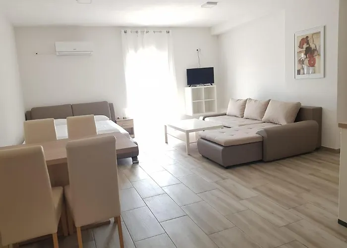 Apartmani Dobra Villa