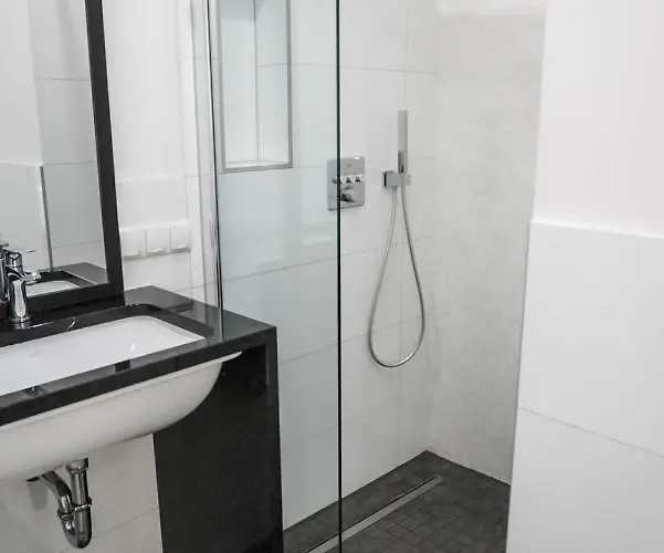 Neu gebautes Apartment mit Sonnenterasse in der Nähe vom Siebengebirge&Bonn