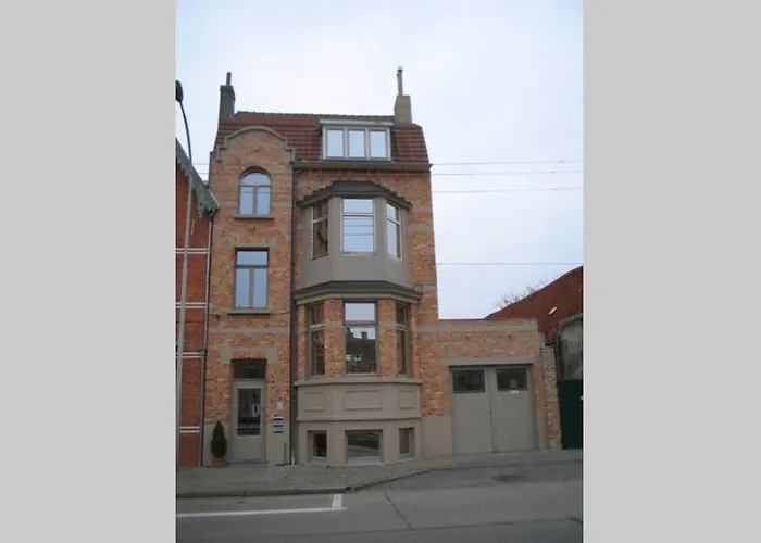 Enjoy Bruges Duplex Damse Vaartzicht Apartment
