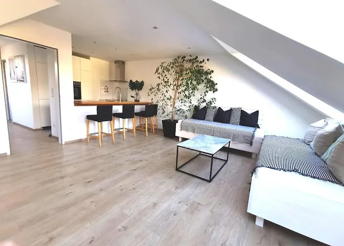 Lieblingsplatz Neusiedl - Modern Stylish Apartments - Free Parking Burgenland Card - 10 min to Designer Outlet Parndorf&Lake Neusiedl