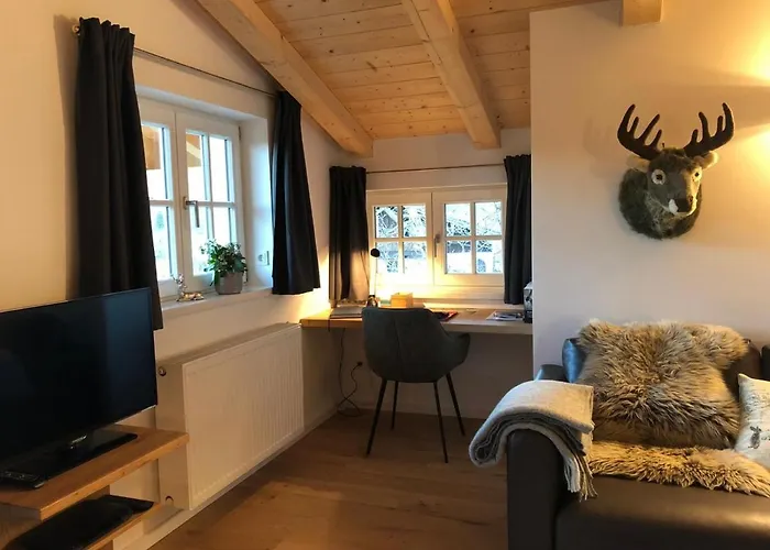 Bodenschneid Suiten Neureuthblick
