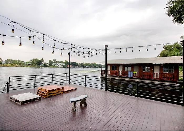T&T Hostel Kanchanaburi