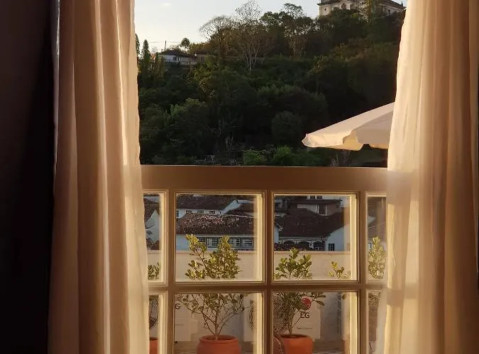 Suite Família Inconfidentes