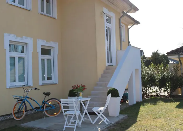 Villa am Steinhuder Meer App Suite-La Fleur-mit Pantry Küche, Luftreinigungssystem, Garten, WLAN