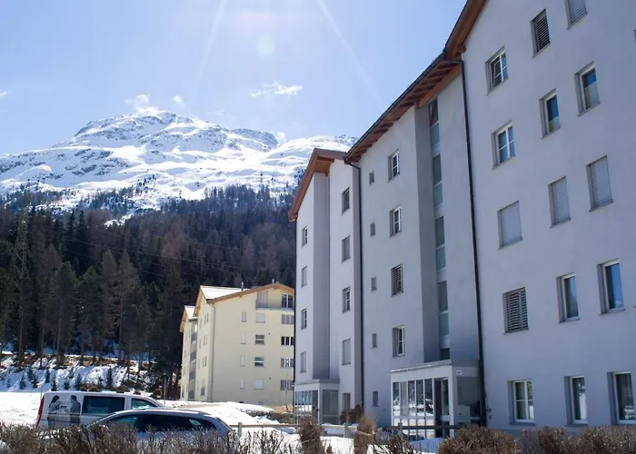 swissme - 100qm - Balkon - 2 Bäder - Parkplatz - Fußbodenheizung