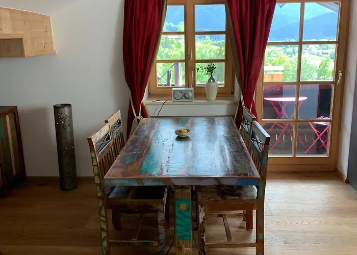Dachgeschoss Ferienwohnung mit Charme - Top floor apartment with charme
