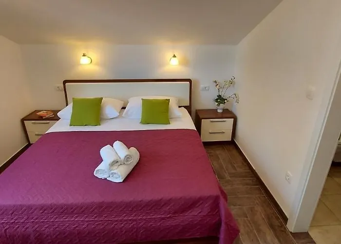 Kandarola Resort