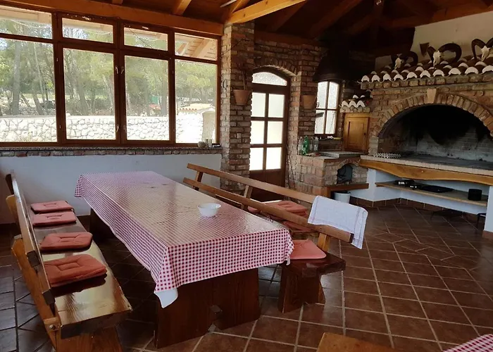 Kandarola Resort