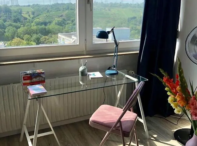 großes Appartement mit Aussichtsbalkon