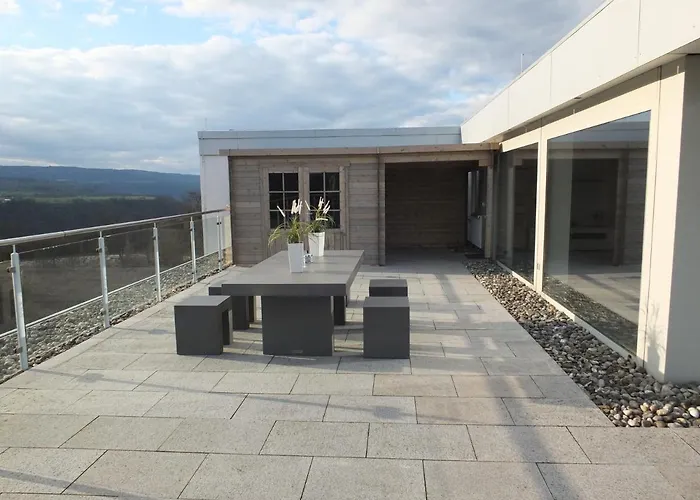 Kaiser - Ferienwohnungen Dreiburgenblick