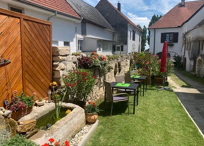 Ferienwohnungen zum Briefmarkenhaus
