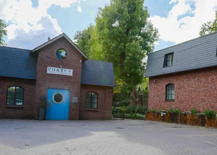Hotel Portus