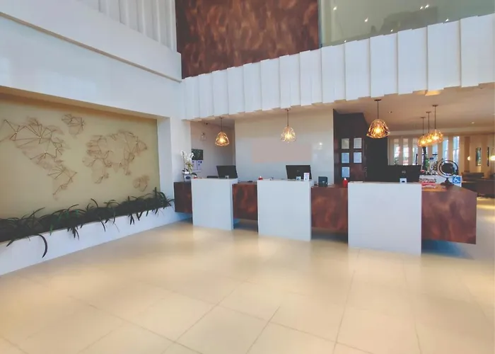 Mogano Express Hotel - PET FRIENDLY e ELETROPOSTO