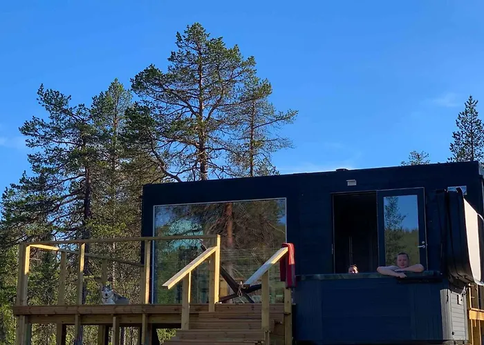 Arctic Skylight Lodge
