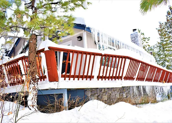 Dream Getaway-Secluded Hot Spa-Walk To Village-Walk To Pineknot Trailhead-Plus King Bed!