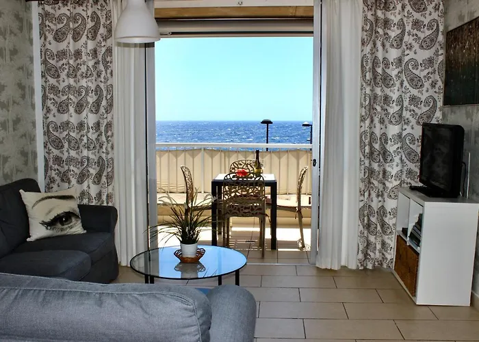 2Bdr Ocean View Apartment